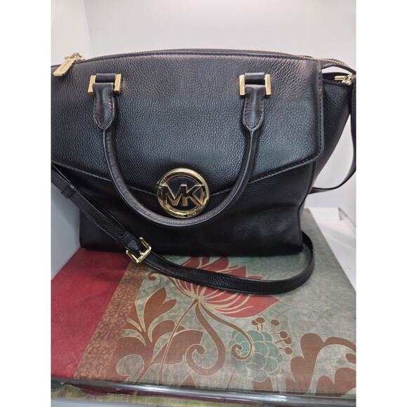 Michael Kors Manhattan Womens Satchel Handbag Black Pebble Gold Hardware W Strap - Picture 2 of 16